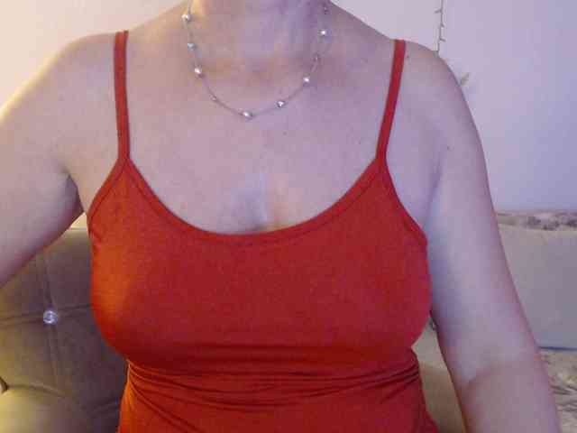 goodSnowQueen webcam