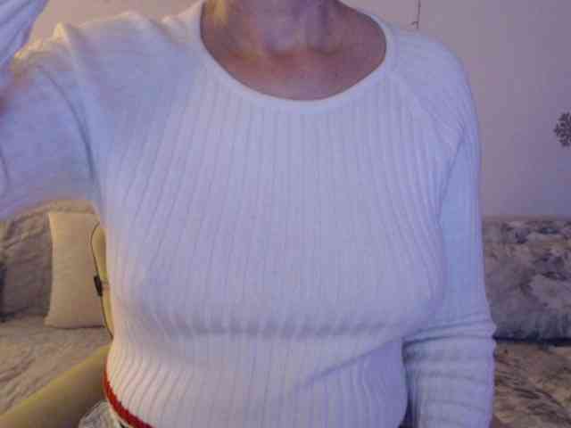 goodSnowQueen webcam