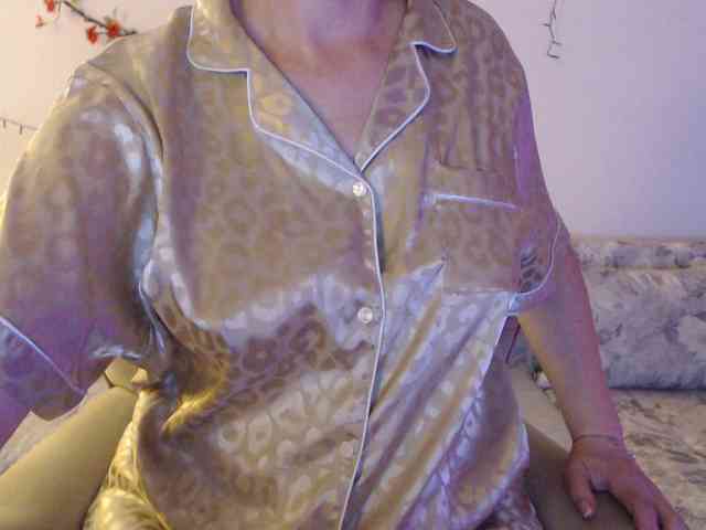 goodSnowQueen webcam