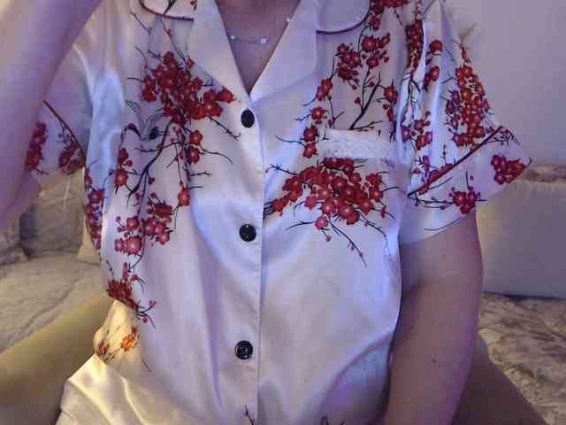 goodSnowQueen webcam