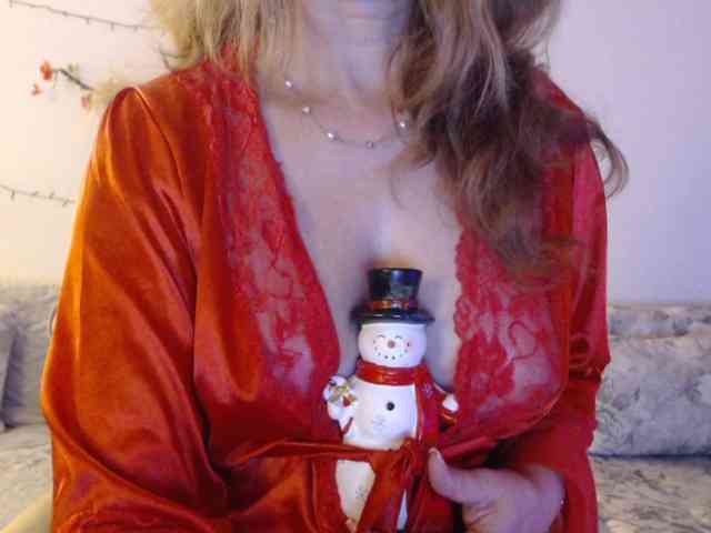 goodSnowQueen webcam