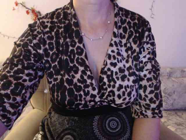 goodSnowQueen goodSnowQueen