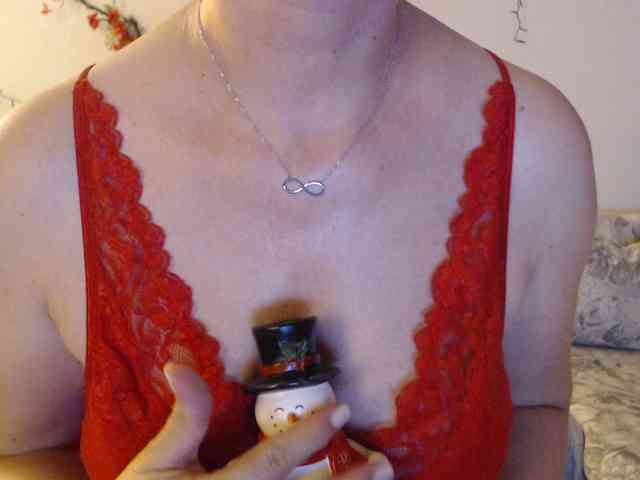 goodSnowQueen webcam
