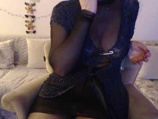 goodSnowQueen webcam