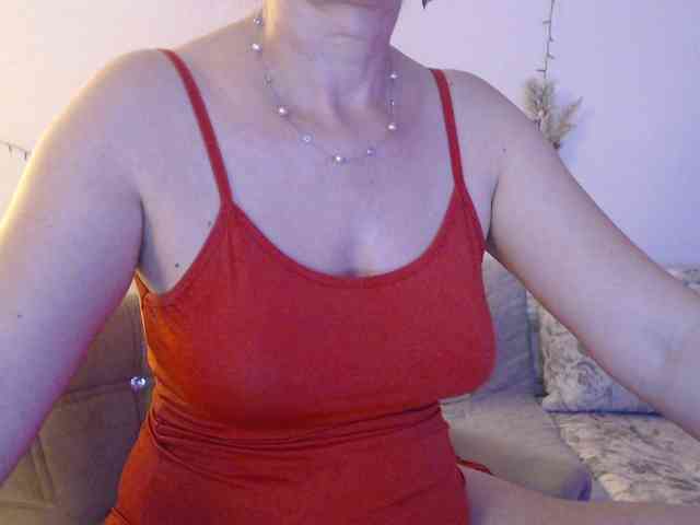 goodSnowQueen webcam