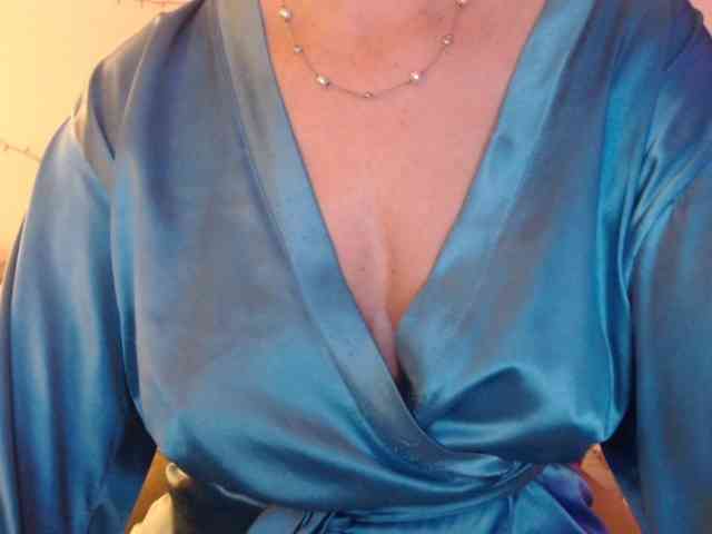 goodSnowQueen webcam