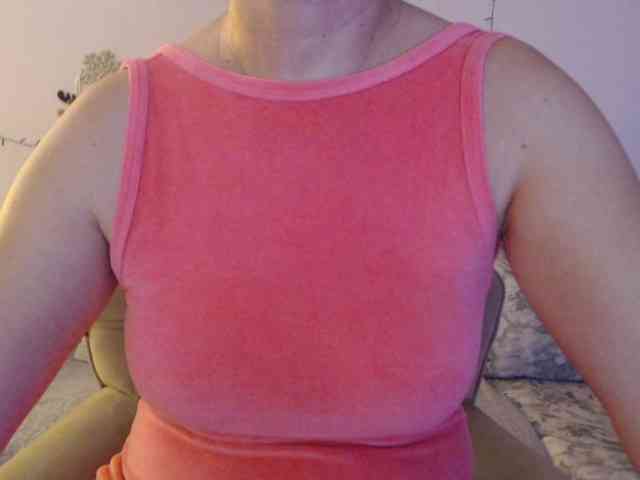 goodSnowQueen webcam