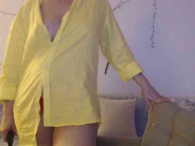 goodSnowQueen webcam