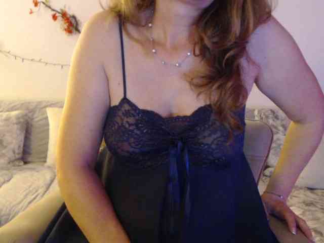 goodSnowQueen webcam