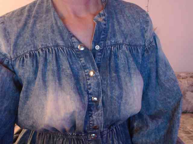 goodSnowQueen webcam