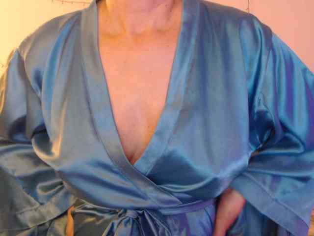 goodSnowQueen webcam