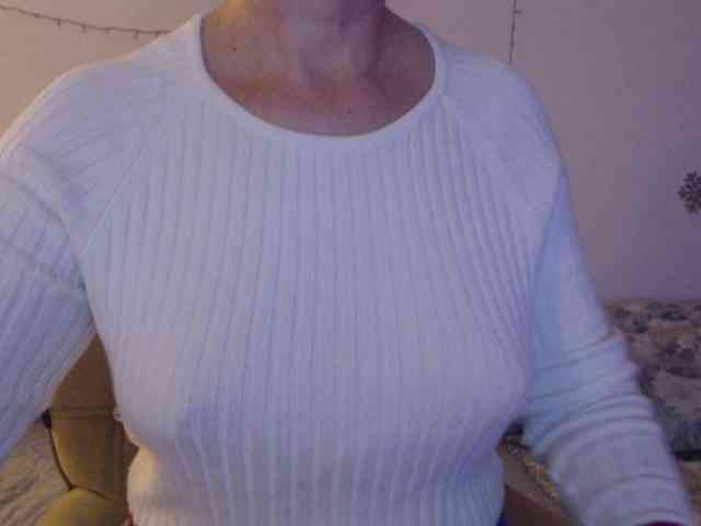 goodSnowQueen webcam