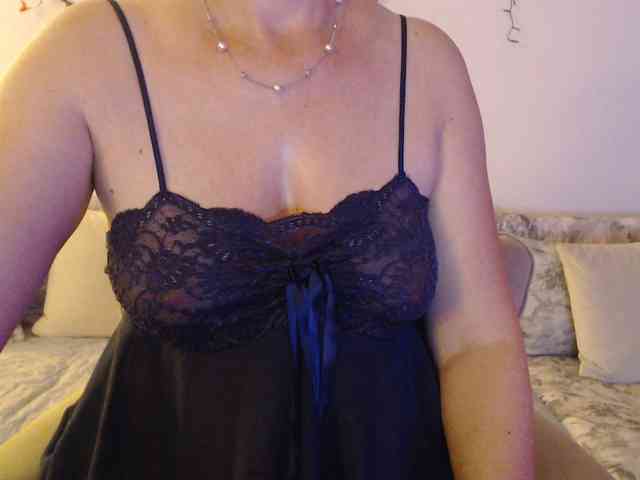 goodSnowQueen goodSnowQueen