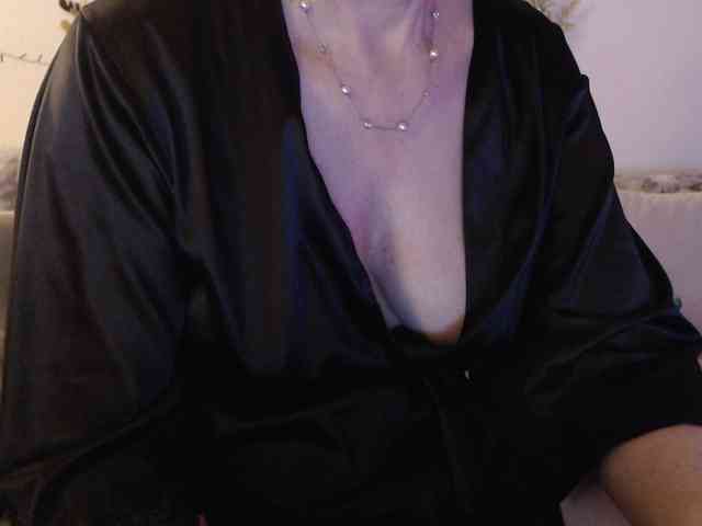 goodSnowQueen webcam