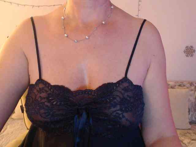 goodSnowQueen goodSnowQueen