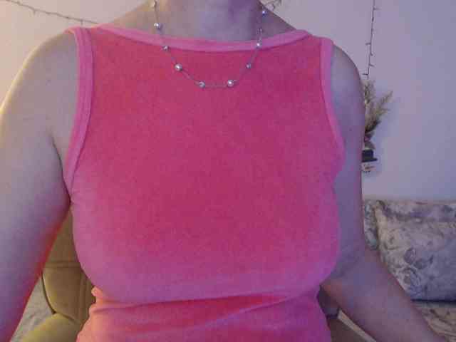 goodSnowQueen webcam