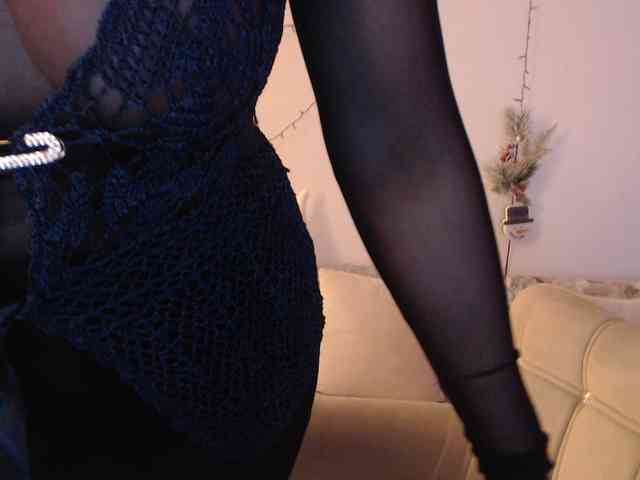 goodSnowQueen webcam