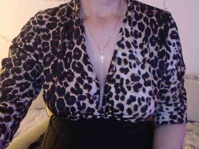 goodSnowQueen webcam