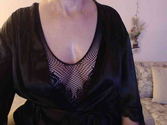 goodSnowQueen webcam