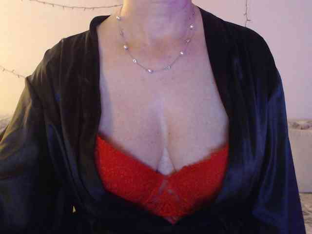 goodSnowQueen webcam