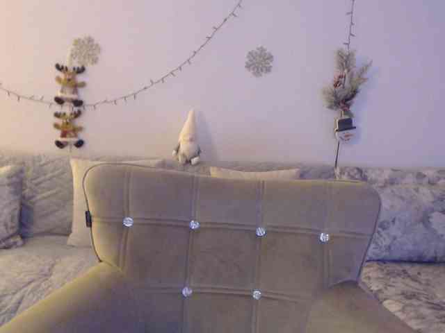 goodSnowQueen webcam