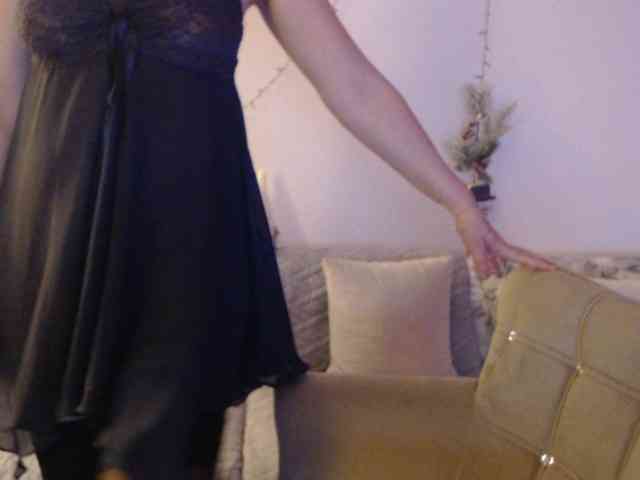 goodSnowQueen webcam