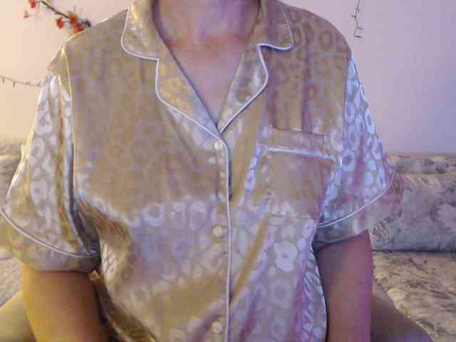 goodSnowQueen webcam