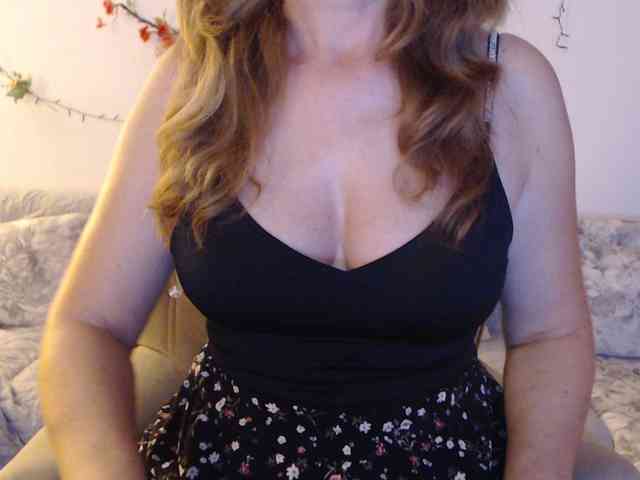 goodSnowQueen webcam
