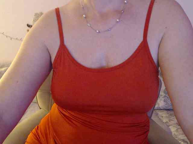 goodSnowQueen webcam