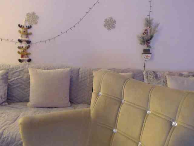 goodSnowQueen goodSnowQueen