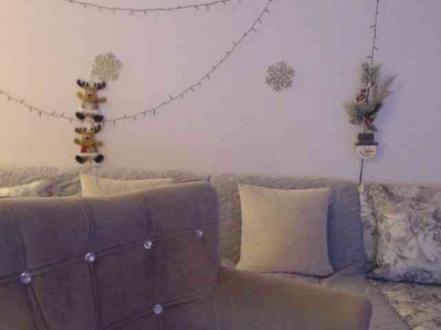 goodSnowQueen goodSnowQueen