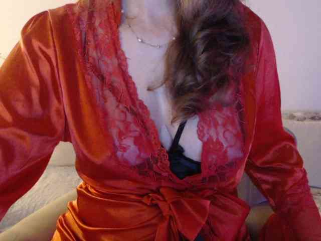 goodSnowQueen webcam