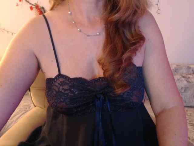 goodSnowQueen bongacams