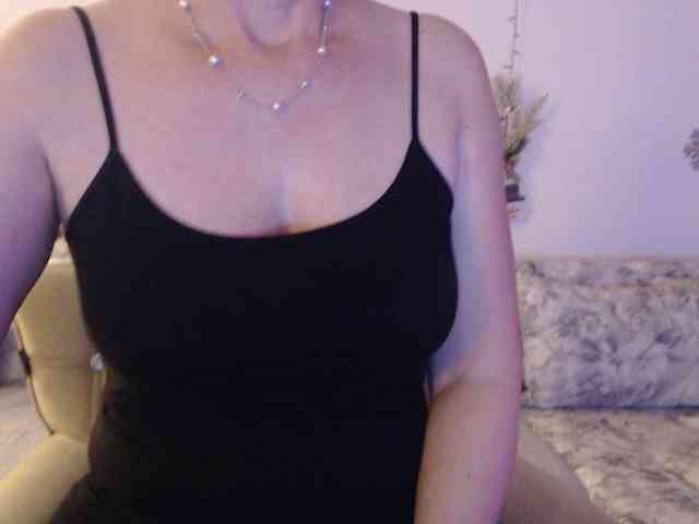 goodSnowQueen webcam