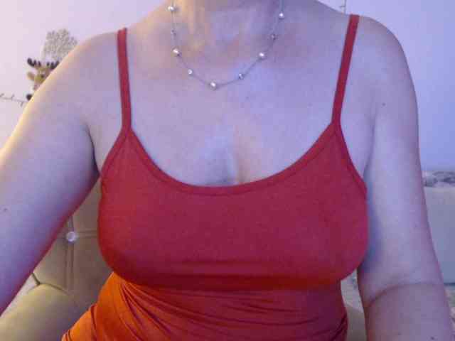 goodSnowQueen webcam