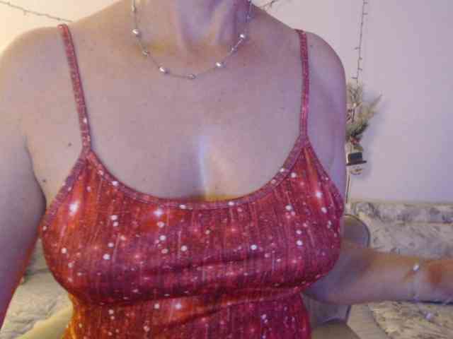 goodSnowQueen webcam