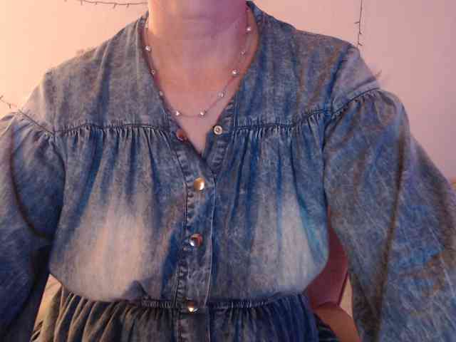 goodSnowQueen webcam