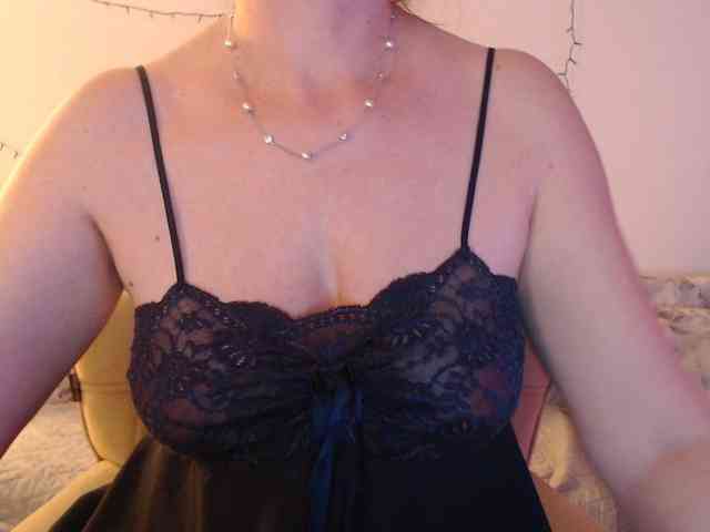 goodSnowQueen goodSnowQueen