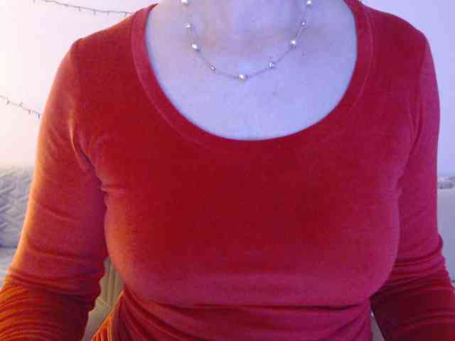 goodSnowQueen webcam