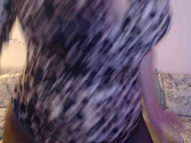 goodSnowQueen webcam