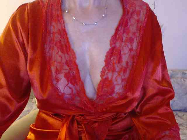 goodSnowQueen webcam