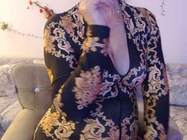 goodSnowQueen webcam