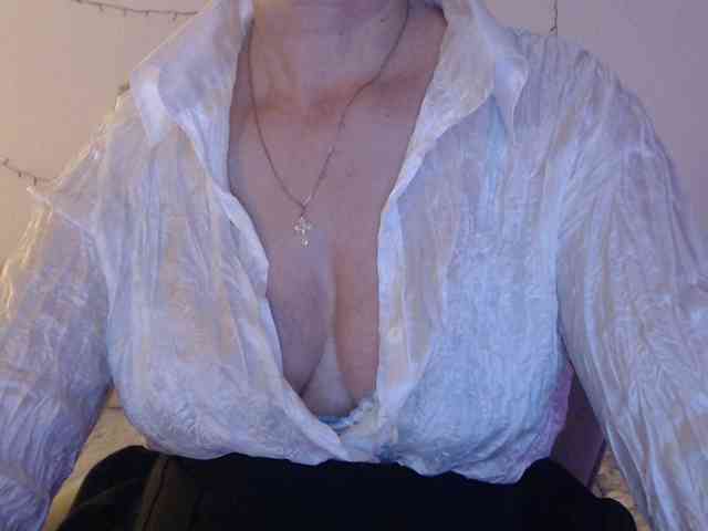 goodSnowQueen webcam