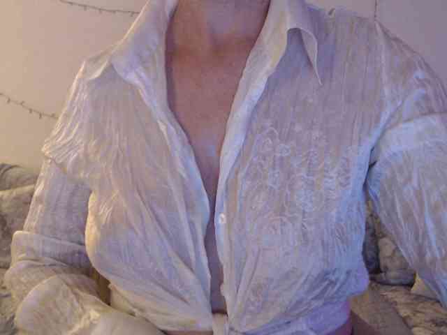 goodSnowQueen webcam