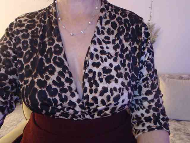 goodSnowQueen webcam