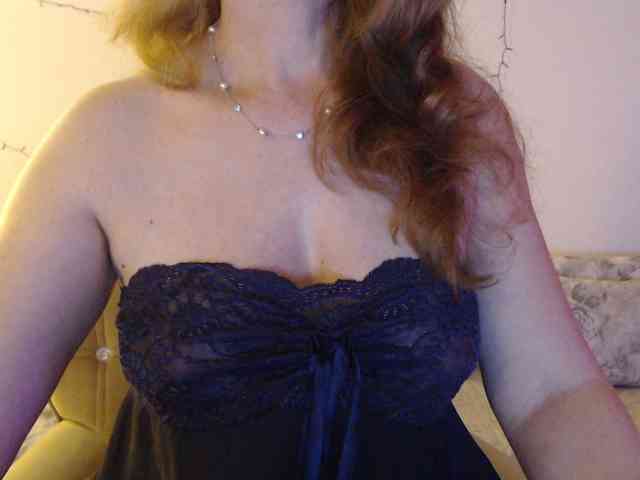 goodSnowQueen webcam