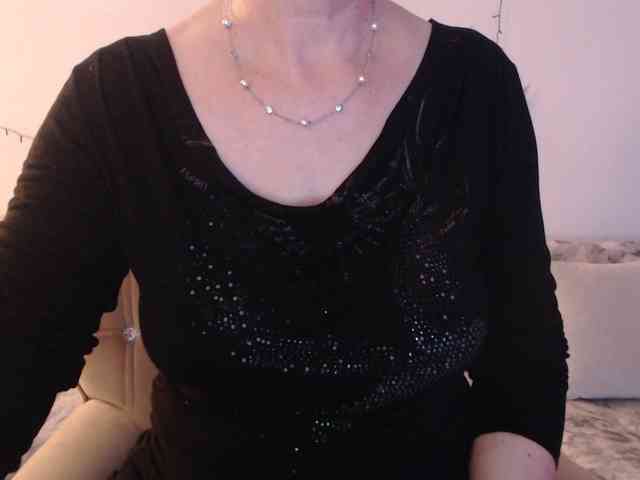 goodSnowQueen webcam