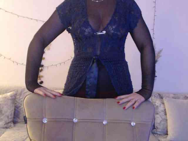 goodSnowQueen webcam