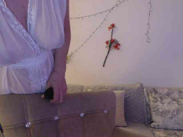 goodSnowQueen webcam