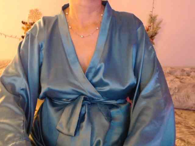 goodSnowQueen webcam